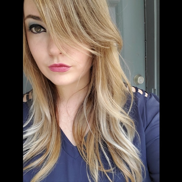 Meet your Posher, Trinity - Picture 1 of 1